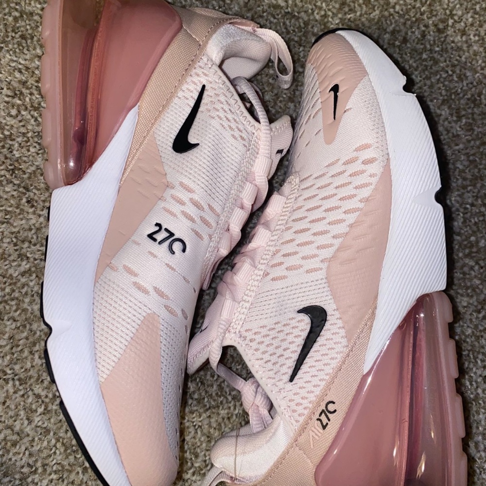 Nike Air Max 270